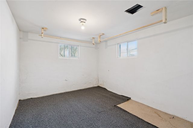 2262 C Street SW, Cedar Rapids, IA 52404