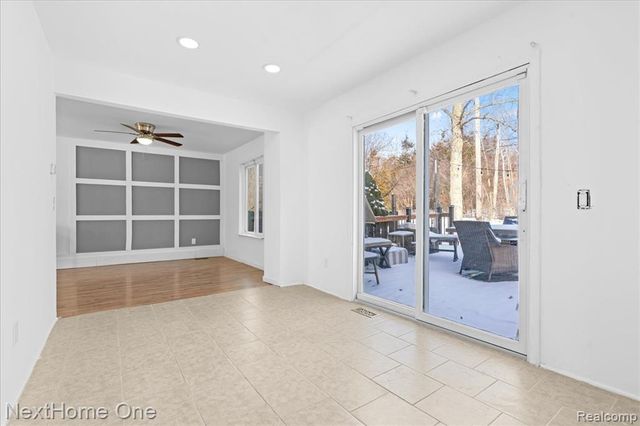 1763 Henbert Road, West Bloomfield, MI 48324