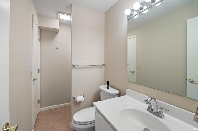 1320 Castle Drive, Lafayette, IN 47905