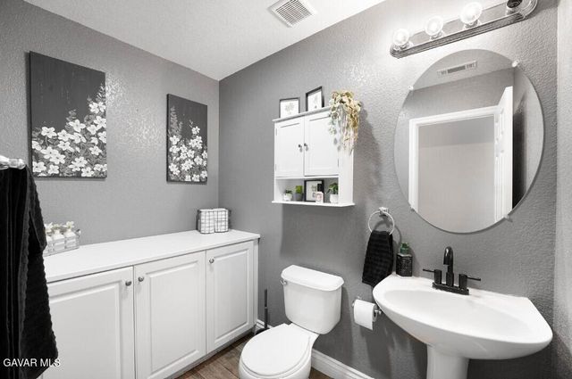3056 Janine Avenue, Rosamond, CA 93560