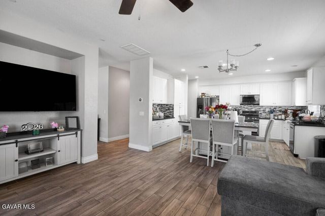 3056 Janine Avenue, Rosamond, CA 93560