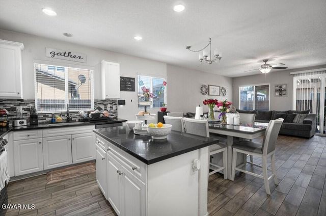 3056 Janine Avenue, Rosamond, CA 93560