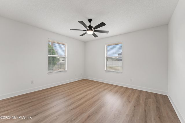 15738 NORTHSIDE Drive E, Jacksonville, FL 32218