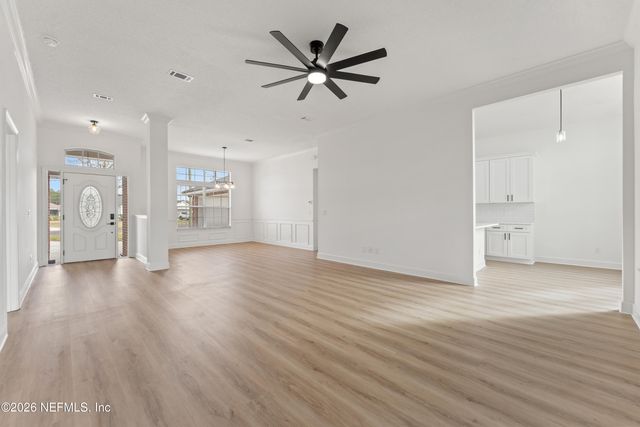 15738 NORTHSIDE Drive E, Jacksonville, FL 32218