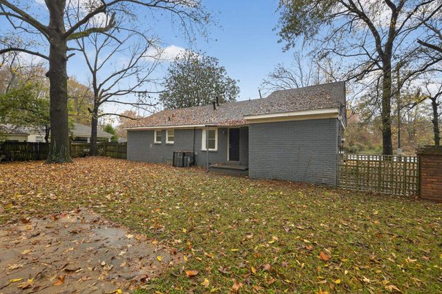 177 E RAINES RD, Memphis, TN 38109