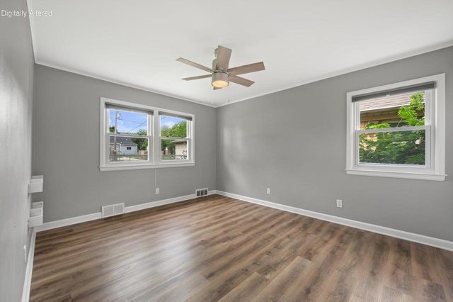 4067 N 44th STREET, Milwaukee, WI 53216