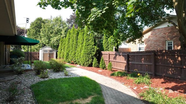 740 Wilson Avenue, Saginaw Twp, MI 48638