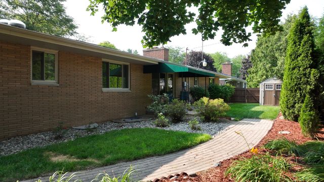 740 Wilson Avenue, Saginaw Twp, MI 48638