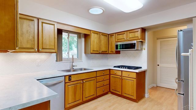 740 Wilson Avenue, Saginaw Twp, MI 48638