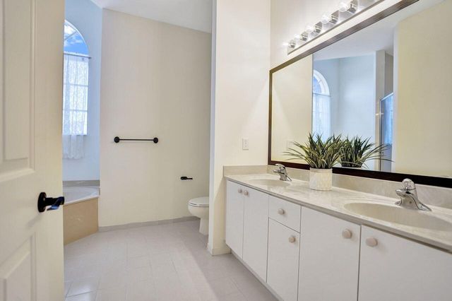 6379 Bella Circle W 606, Boynton Beach, FL 33437