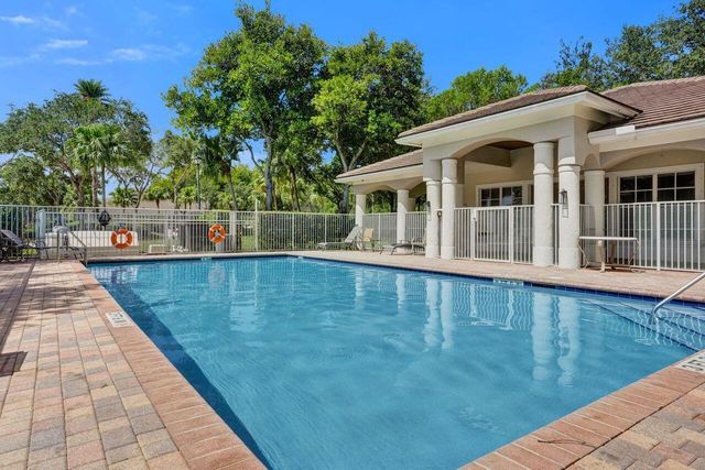 6379 Bella Circle W 606, Boynton Beach, FL 33437