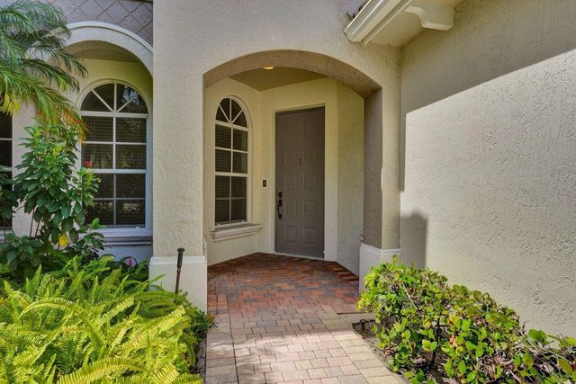 6379 Bella Circle W 606, Boynton Beach, FL 33437