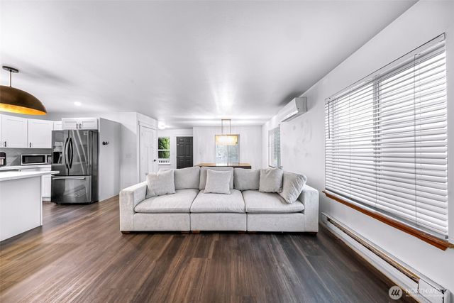 5232 Larrabee Way, Mount Vernon, WA 98273