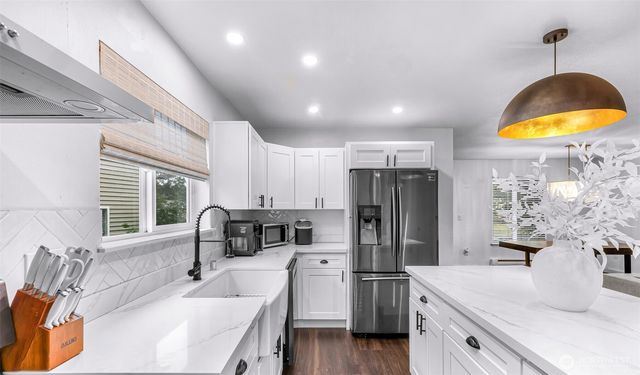 5232 Larrabee Way, Mount Vernon, WA 98273