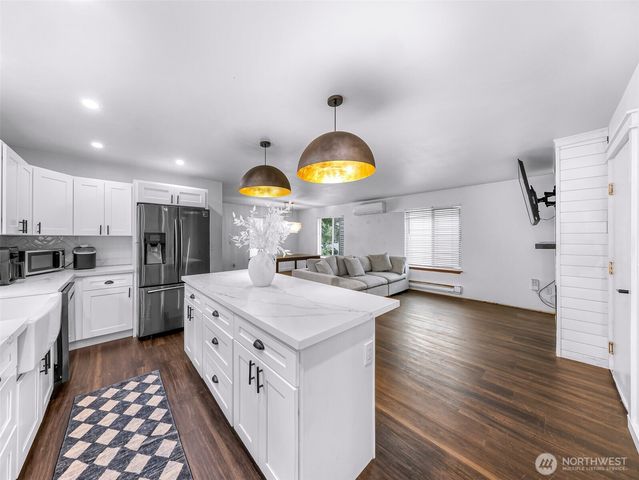 5232 Larrabee Way, Mount Vernon, WA 98273