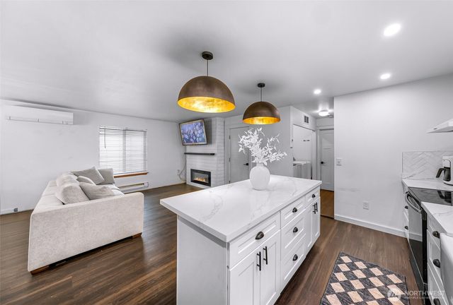 5232 Larrabee Way, Mount Vernon, WA 98273