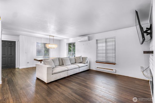 5232 Larrabee Way, Mount Vernon, WA 98273