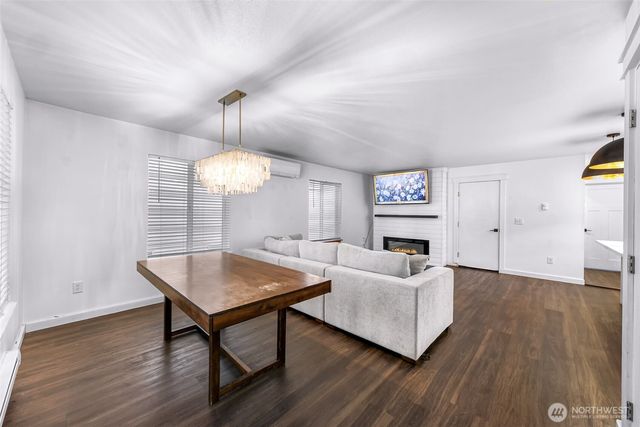 5232 Larrabee Way, Mount Vernon, WA 98273