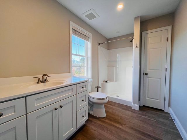 10 Glacier Path 10, Middleboro, MA 02346