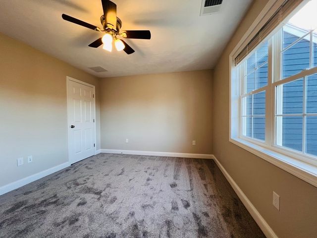 10 Glacier Path 10, Middleboro, MA 02346