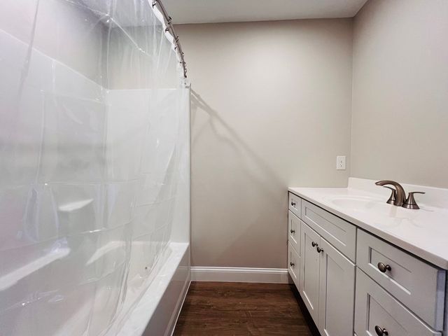 10 Glacier Path 10, Middleboro, MA 02346