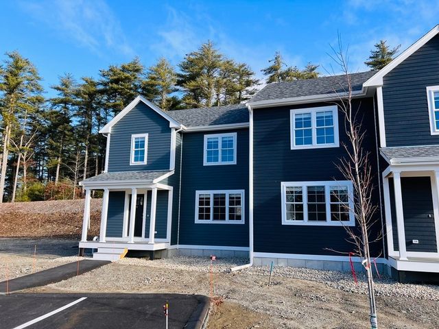 10 Glacier Path 10, Middleboro, MA 02346