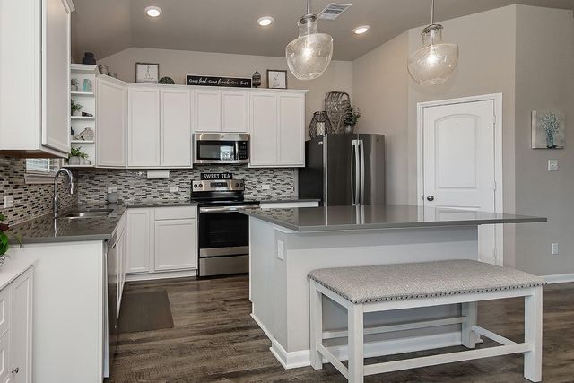 305 Brocks Court, Montgomery, TX 77356