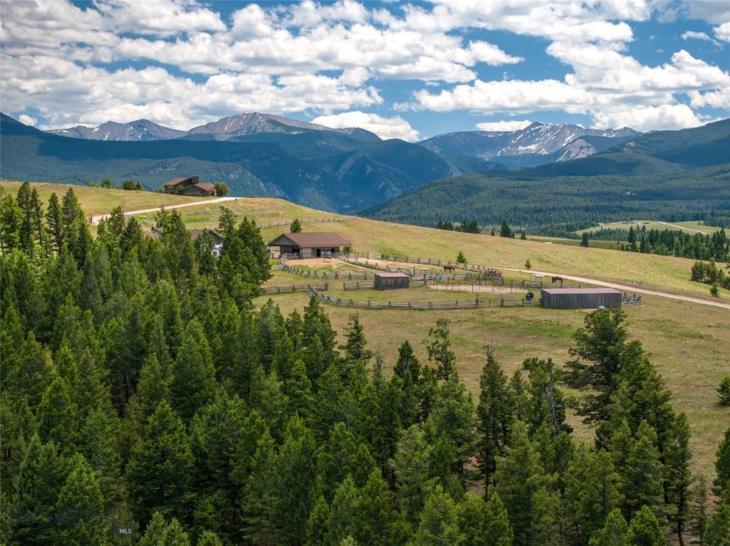 96 Kokopelli Lane, Philipsburg, MT 59858