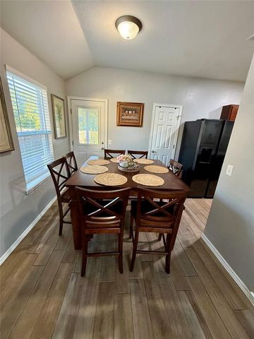 906 River Run Drive, Noble, OK 73068