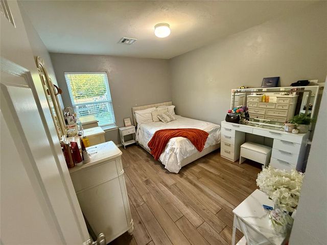 906 River Run Drive, Noble, OK 73068