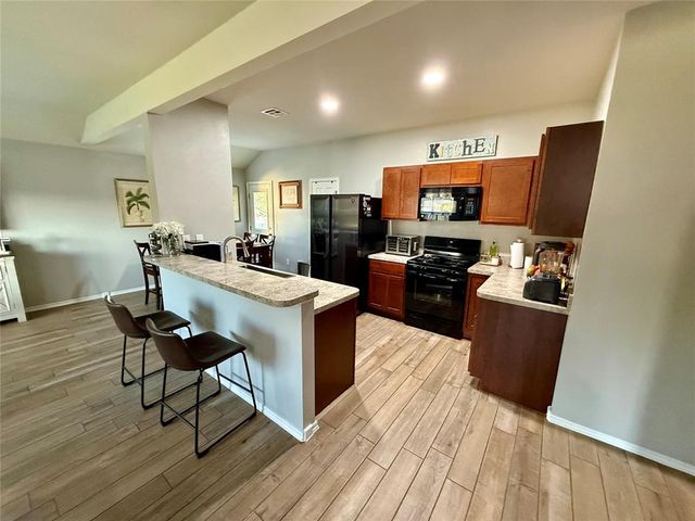 906 River Run Drive, Noble, OK 73068