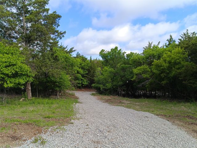 700 Woodhaven Drive, Springtown, TX 76082