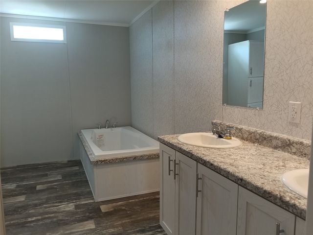 700 Woodhaven Drive, Springtown, TX 76082
