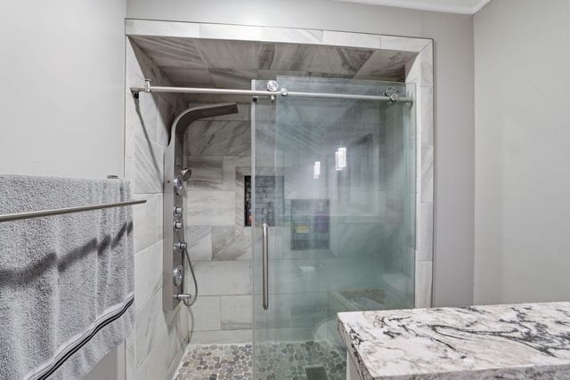 2404 Horseshoe Drive, Soddy Daisy, TN 37379