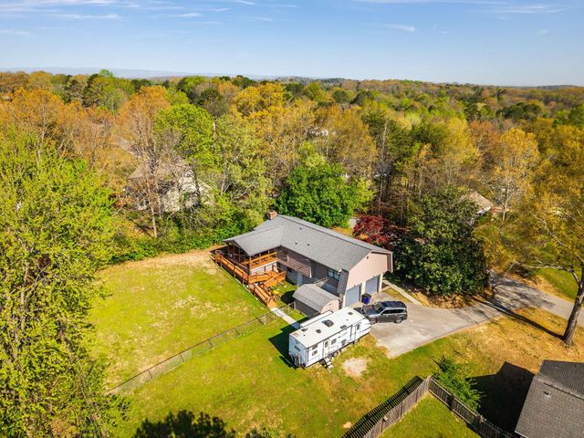 2404 Horseshoe Drive, Soddy Daisy, TN 37379