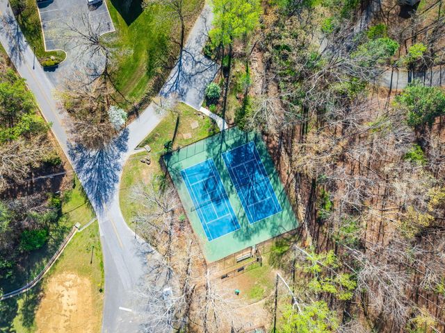 2404 Horseshoe Drive, Soddy Daisy, TN 37379