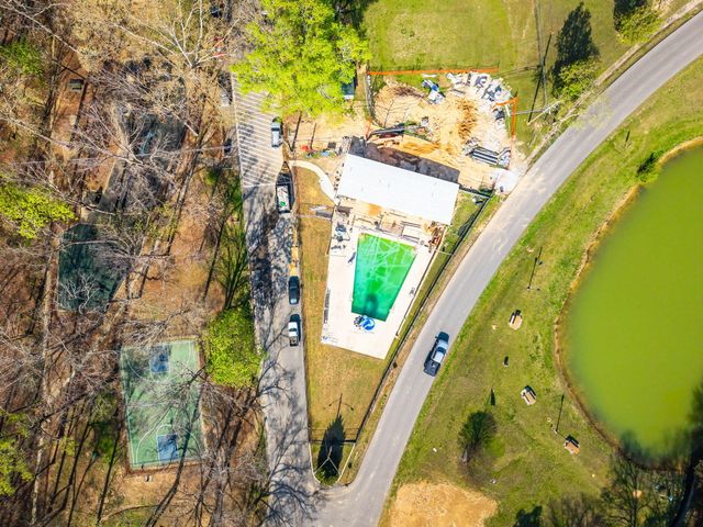 2404 Horseshoe Drive, Soddy Daisy, TN 37379