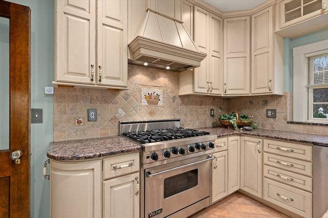 90 Prospect St, Wakefield, MA 01880