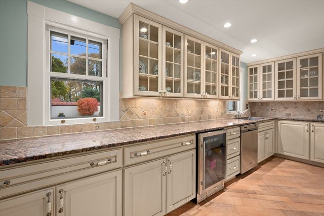 90 Prospect St, Wakefield, MA 01880