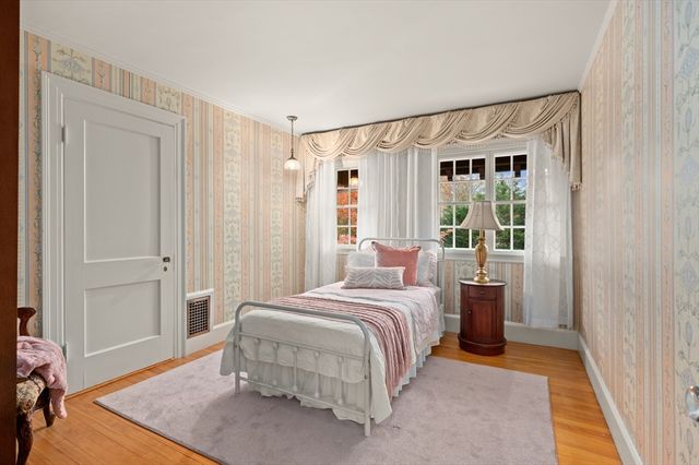 90 Prospect St, Wakefield, MA 01880