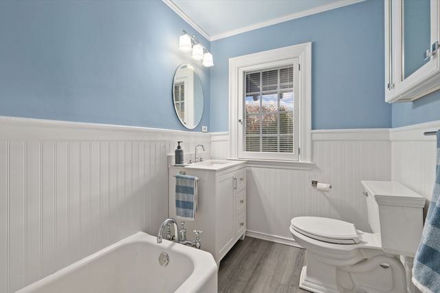 90 Prospect St, Wakefield, MA 01880