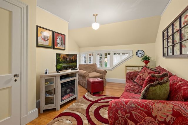 90 Prospect St, Wakefield, MA 01880