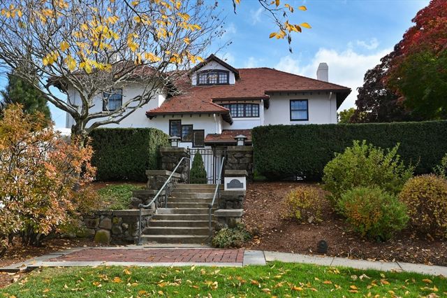 90 Prospect St, Wakefield, MA 01880