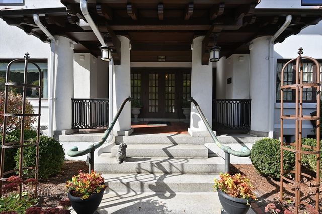 90 Prospect St, Wakefield, MA 01880