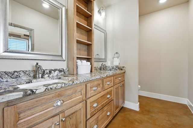 496 County Road 4730, Leonard, TX 75452