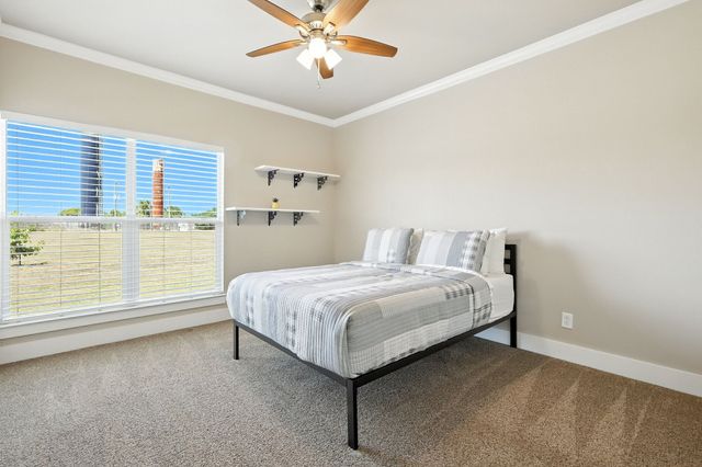 496 County Road 4730, Leonard, TX 75452