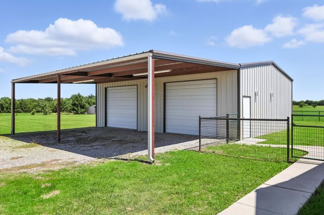 496 County Road 4730, Leonard, TX 75452