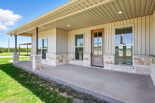 496 County Road 4730, Leonard, TX 75452