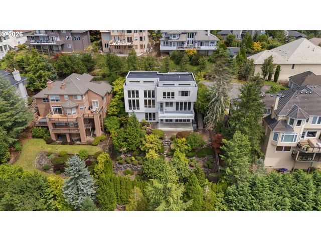 8214 Nw HAWKINS Blvd, Portland, OR 97229