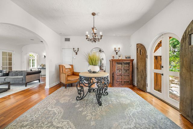 255 Cordova Road, West Palm Beach, FL 33401